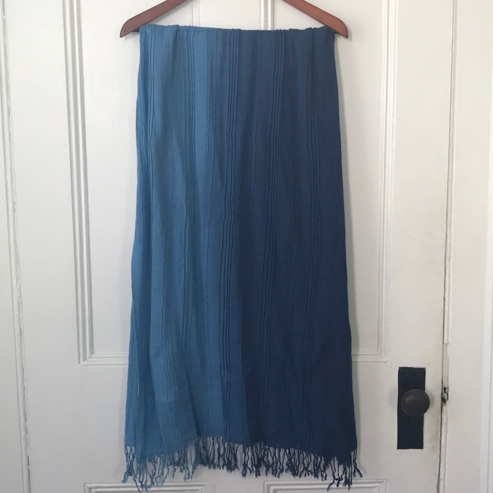 Pashmina ombré blue scarf
